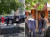 바이든 대통령 부부(오른쪽)와 해리스 부통령 부부가 31일 워싱턴DC에 있는 유명 프랑스 식당을 방문한 모습. [트위터 캡처]