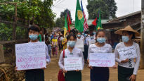 "살인마 군부교육 싫다" 미얀마 학생도 교사도 등교 거부했다