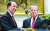 도널드 트럼프 전 미국 대통령(오른쪽)이 2019년 2월 백악관에서 데이비드 맬패스 당시 미 재무부 국제담당 차관을 세계은행 총재 후보로 발표하는 모습. [UPI=연합뉴스]