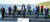 문재인 대통령이 12일(현지시간) 영국 콘월 카비스베이 양자회담장 앞에서 G7 정상회의에 참석한 정상들과 기념촬영을 하고 있다. 뉴시스