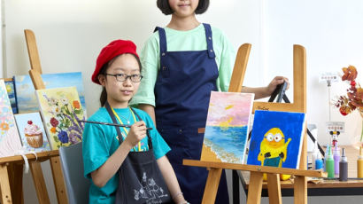 [소년중앙] 빨리 마르고 수정 간편한 아크릴 물감 상상을 현실로 그려내는 데 딱이죠 