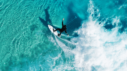 천개의 찬란한 파도…세계 최대 서핑장이 경기도에 있었다