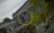영국 캠브리시셔주 허팅턴의 사육농장 'MBR에어커스'에서 직원들이 생후 16주 된 비글을 철장 속으로 옮기고 있다. [영국 동물단체 Stop animal cruelty Huntingdon 페이스북 영상 캡처]