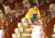 류호정 정의당 의원이 23일 오후 서울 여의도 국회 본회의장에서 열린 경제분야 대정부질문에 참석해 자리하고 있다. 오종택 기자
