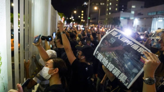 [사설] 중국의 민낯 보여준 홍콩 빈과일보 폐간