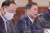문재인 대통령이 28일 청와대에서 열린 확대경제장관회의를 주재하고 있다. 연합뉴스
