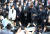 윤석열 전 검찰총장이 29일 오후 대선 출마 기자회견에 앞서 지지자들에게 인사를 하고 있다. 국회사진기자단
