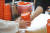 트래쉬버스트즈가 기업들의 사내 카페에 제공하고 있는 다회용 컵. 사용한 컵을 수거해 세척.소독한 뒤 다시 사내 카페에 제공한다. 트래쉬버스터즈