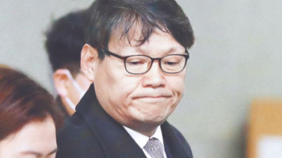 ‘김학의 불법출금’ 이광철 기소되자 “매우 부당” 사표