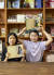 송윤서(왼쪽) 학생기자와 연규원 학생모델이 몽솔레문화예술체험센터에서 터널북 키트로 나만의 동화책 만들기에 도전했다. 