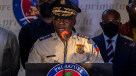 혼돈의 아이티, '대통령 암살' 주모자로 美거주 의사 체포