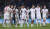 잉글랜드 축구대표팀 선수들이 지난 11일 런던 웸블리 스타디움에서 열린 2020 유럽축구선수권대회 결승전에서 무승부(1:1)를 거둔 뒤 승부차기에 나서고 있다.[AP=연합뉴스] 
