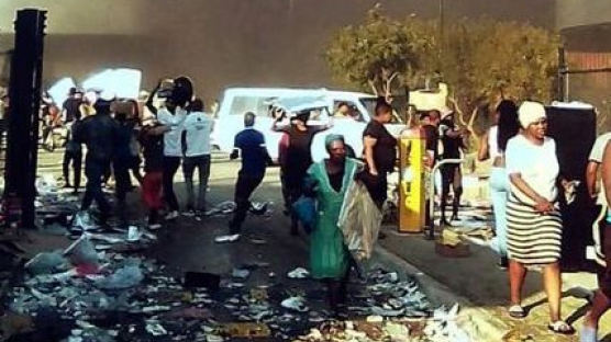 남아공 폭동에 삼성·LG공장 약탈 피해…“길도 다닐 수 없는 지경”
