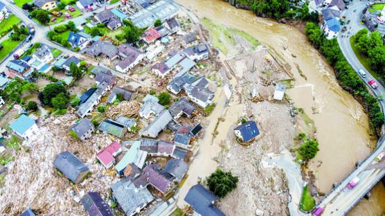 독일 최악 홍수로 최소 42명 사망…韓교민 2~3명 연락두절