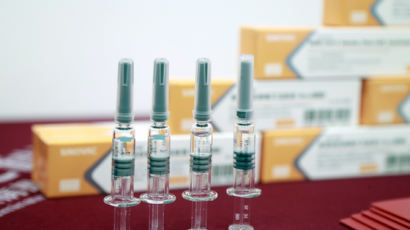 홍콩 연구진 “화이자 접종자 항체, 시노백 접종자 10배”