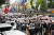 전국민주노동조합총연맹(민주노총) 조합원들이 지난 3일 오후 서울 종로3가 거리에서 전국노동자대회 행진을 하고 있다. 뉴스1