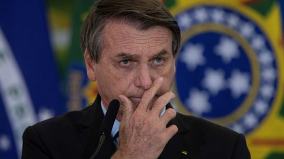 '열흘째 딸꾹질' 정치쇼?…입원까지 한 브라질 대통령 퇴원