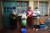 굿네이버스 케냐가 코로나19로 어려움을 겪는 현지 주민들을 지원하는 모습. 사진 굿네이버스