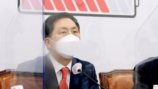 김기현 “文대통령, 부하에 책임전가만 하는 비겁한 지도자 모습 보여” 