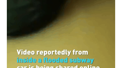 가슴까지 차오른 폭우, 500명 지하철 덮쳤다···12명 사망[영상]