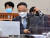 전 국민 재난지원금에 반대하고 있는 홍남기 기획재정부 장관. 임현동 기자