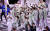 23일 일본 도쿄 신주쿠 국립경기장에서 열린 2020 도쿄올림픽 개막식. 대한민국 선수단이 기념촬영을 하고 있다. 사진 연합뉴스