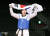 태권도 남자 80㎏초과급의 인교돈이 동메달을 확정한 뒤 태극기 세리머니를 하고 있다. [올림픽사진공동취재단]