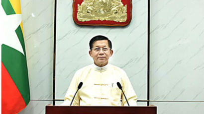 '939명 사살' 미얀마 군부 통치자 "2년 집권" 셀프 총리 취임