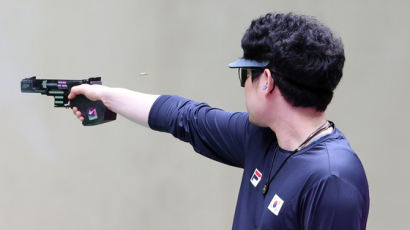 [속보] 사격 한대윤, 25m 속사권총 메달 획득 실패…값진 4위