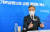 이재명 경기도지사가 지난 10일 오전 서울 여의도 한 빌딩에서 화상 기자회견을 통해 '전국민 1000만원 장기 저리 대출 공약'을 발표하고 있다. 연합뉴스