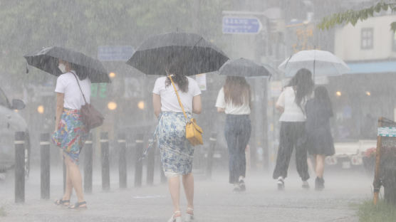 토요일 제주·영동엔 강한 비, 수도권 소나기…더위는 꺾여