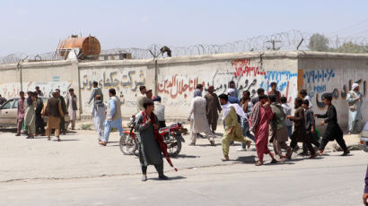 [속보] 마지막 교민도 떠났다…아프간 대사관 인원 전원 철수