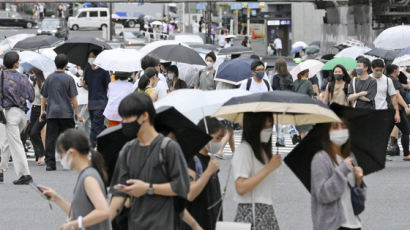 일본, 올림픽 끝나자 코로나 ‘폭발’…하루 확진자 2만5000명