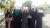 17일(현지시간) 아프간 수도 카불에서 '여성의 권리를 보장하라'는 팻말을 들고 시위를 벌이는 아프간 여성들. [로이터=연합뉴스]