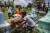 18일 아이티 토베크 묘지에서 지진 희생자 장례식을 하고 있다. AP=연합뉴스