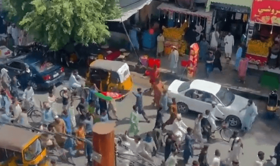 [영상]아프간 국기 든 거리 시위대…탈레반 발포에 15명 사상