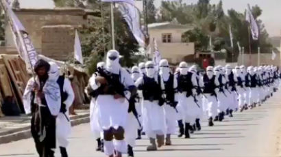 탈레반 특수부대?…백색 복면·제복, 방탄조끼 입고 시가행진
