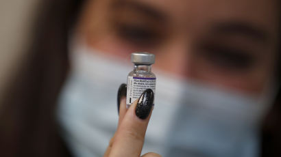 이스라엘 보건부 “백신 부스터샷 예방효과 2차 접종의 4배”