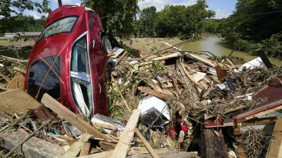 [이 시각] "지옥을 겪었다" 美 테네시주 홍수, 최소 70여명 사망·실종 
