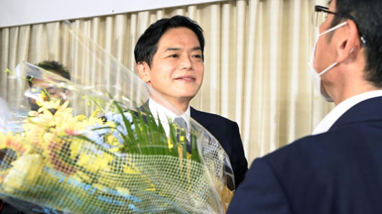 ‘스가 텃밭’ 요코하마도 외면…총리 최측근, 시장선거 대패