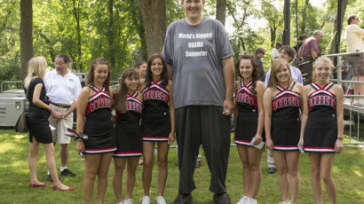 234.5㎝…'미국에서 가장 키 큰 남성' 심장병으로 사망, 39세