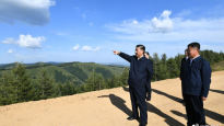 “후계자 왕양 급부상” 보도 그날…25일만에 모습 보인 시진핑