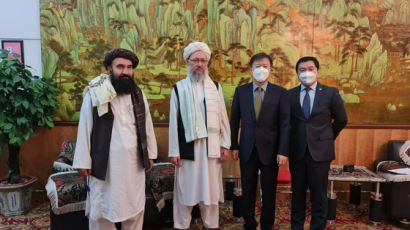 카불에서 美 보란 듯 탈레반 만난 中대사…“동반자 관계 계속”
