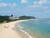 강원도 양양군에 있는 브리드호텔 양양 앞 바다에서 서핑을 즐기는 모습. [사진 한화호텔]