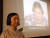 지난달 24일 일본 교토부(京都府) 교토시의 한 시설에 일본군 위안부 피해자를 상징하는 '평화의 소녀상'이 전시된 가운데 자신이 일본군 위안부 피해자라는 사실을 처음으로 공개 증언한 고 김학순 할머니의 영상이 상영되고 있다. 연합뉴스