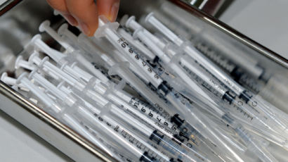 이번엔 104명 오접종…평택성모병원 유효기간 지난 백신 접종