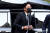 프로포폴 불법 투약 혐의를 받고 있는 배우 하정우가 10일 오전 서울 서초구 서울중앙지방법원에서 열린 1차 공판에 출석하고 있다. 뉴시스