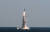 우리나라가 자체 개발한 잠수함발사탄도미사일(SLBM)의 잠수함 발사시험이 15일 국내 최초로 성공했다. 이날 악천후 속에서 실시된 SLBM의 잠수함 발사시험 성공은 세계 7번째다. 사진은 15일 SLBM 발사시험 모습. 국방부 제공