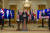 15일(현지시간) 백악관에서 화상으로 보리스 존슨 영국 총리(오른쪽), 스콧 모리슨 호주 총리(왼쪽)와 국방·안보 파트너십을 논의하는 조 바이든 미국 대통령. 바이든 대통령은 모리슨 총리의 이름이 기억나지 않아 ‘다운 언더(Down Under, 지구 아래쪽 호주를 지칭) 친구’라고 불렀다. [AFP=연합뉴스]