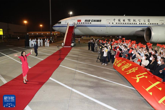 중국, 멍완저우 레드카펫 환영식…“미국에 승리” 선전전